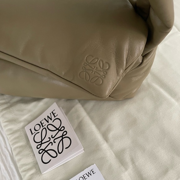 LOEWE Puffer Puzzle Hobo Bag - Picture 5 of 5